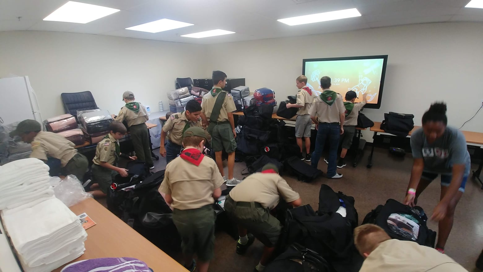 roy-maas-eagle-scout-day-1-bags-donation-2.jpg